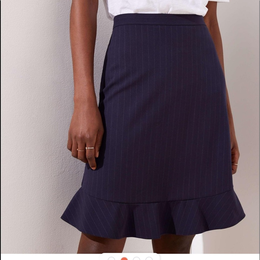 NWT LOFT Pinstripe Flounce Pencil Skirt,8, Navy